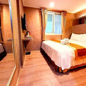 Gau Shan Ching Hotel